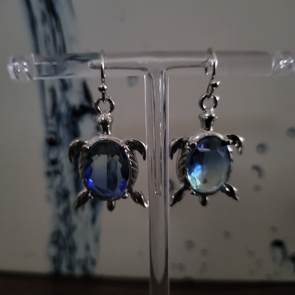 Summer turtle earrings - Picture 3 of 3